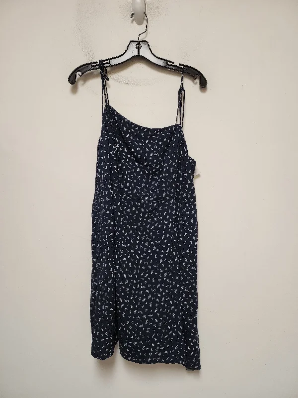 Blue & White Dress Casual Short Old Navy, Size 2x