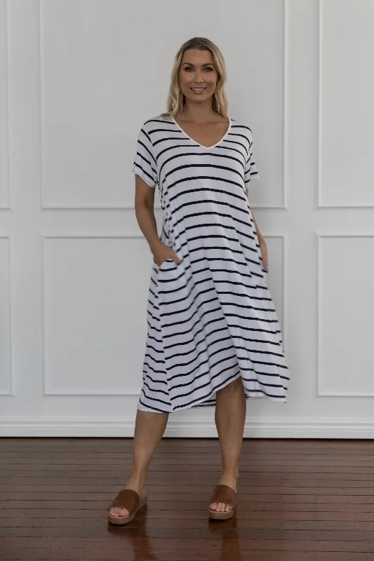 T-Shirt Dress in Navy/White Stripe