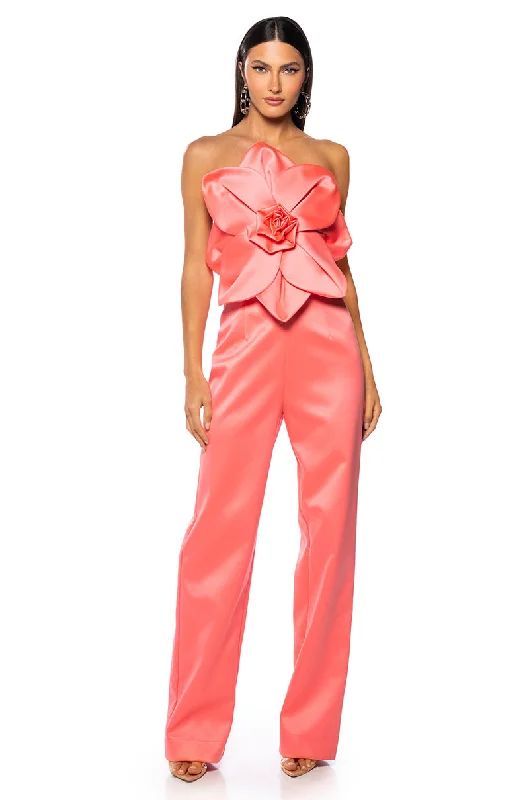 STASSIE STATEMENT SLEEVELESS JUMPSUIT IN PINK