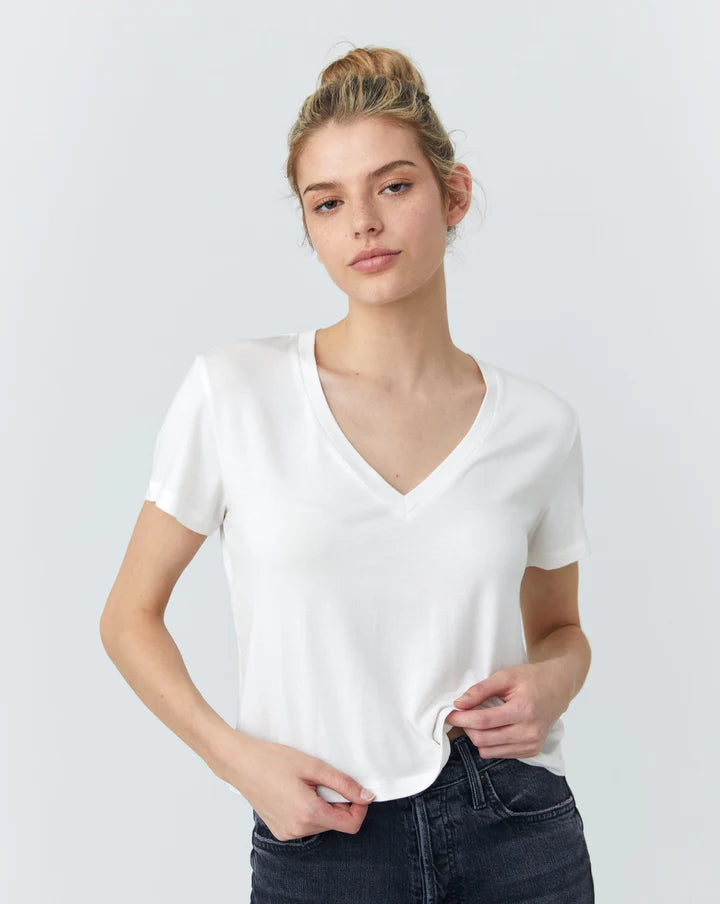 WHEAT~ Manhattan cropped v neck t shirt